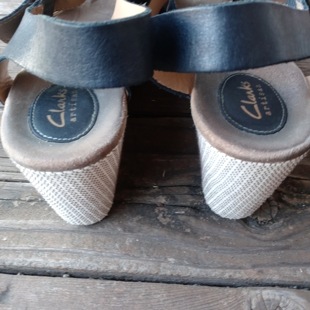 Clarks Artisan Women’s Sandals Size 10 M Black Lea - Picture 6 of 9